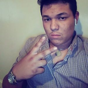 Meet your Posher, Luis